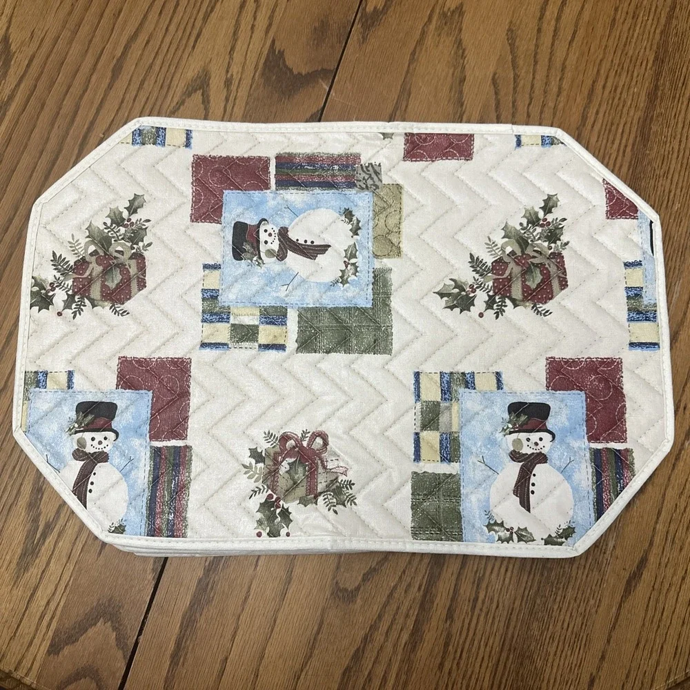 Set Of 8 Vintage‎ Quilted Wipeable Winter Placemats Snowman Cottage Core